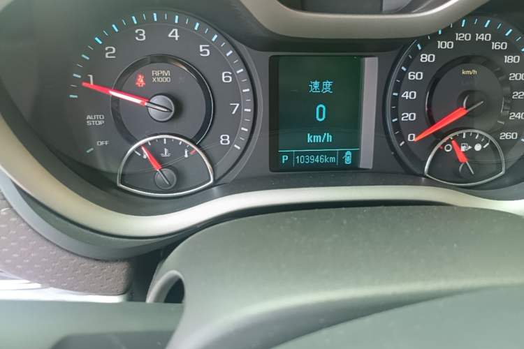 Used Chevrolet Malibu 2017 1.5T Automatic Luxury Edition Odometer Close Up