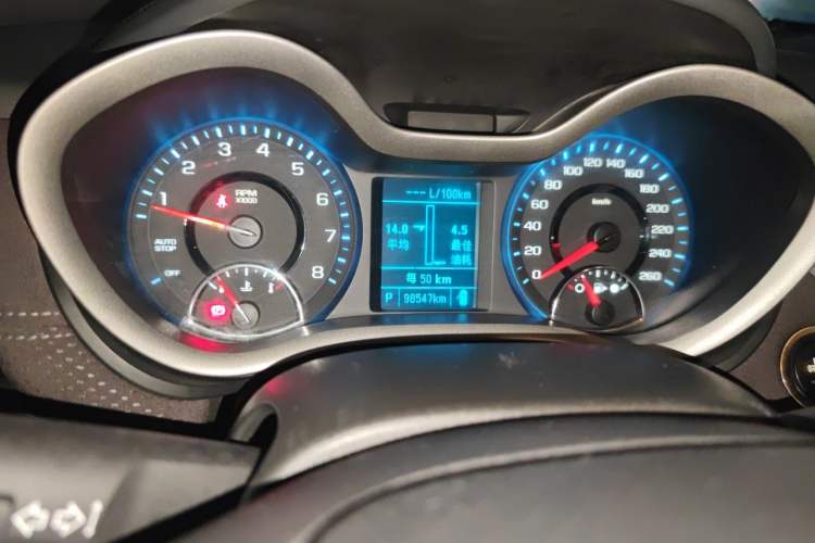 Used Chevrolet Malibu 2017 1.5T Automatic Luxury Edition Odometer Close Up