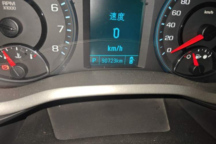Used Chevrolet Malibu 2017 1.5T Automatic Comfort Edition Odometer Close Up