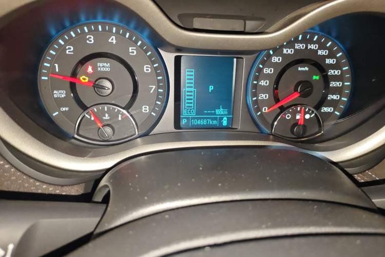 Used Chevrolet Malibu 2017 1.5T Automatic Luxury Edition Odometer Close Up