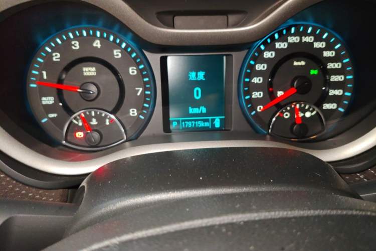 Used Chevrolet Malibu 2017 1.5T Automatic Luxury Edition Odometer Close Up