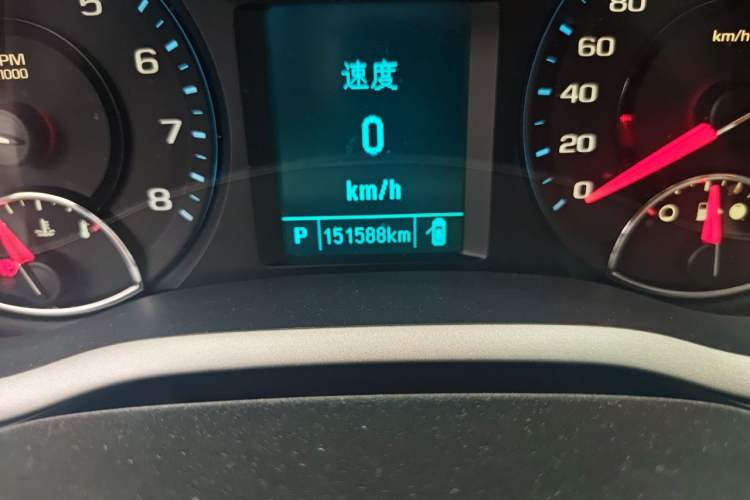 Used Chevrolet Malibu 2017 1.5T Automatic Luxury Edition Odometer Close Up