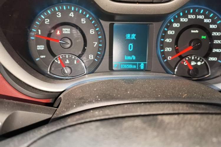 Used Chevrolet Malibu 2017 1.5T Automatic Luxury Edition Odometer Close Up
