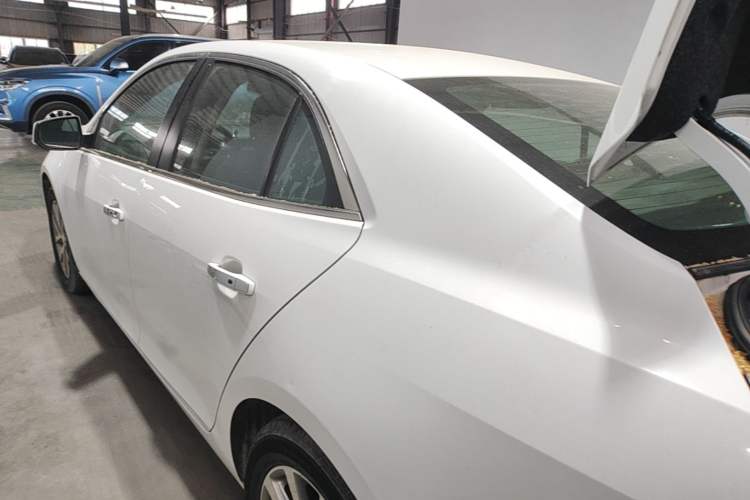 Used Chevrolet Malibu 2017 1.5T Automatic Luxury Edition Rear Left 45 Deg