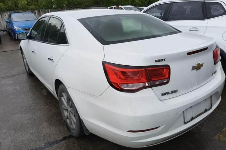 Used Chevrolet Malibu 2017 1.5T Automatic Luxury Edition Rear Left 45 Deg