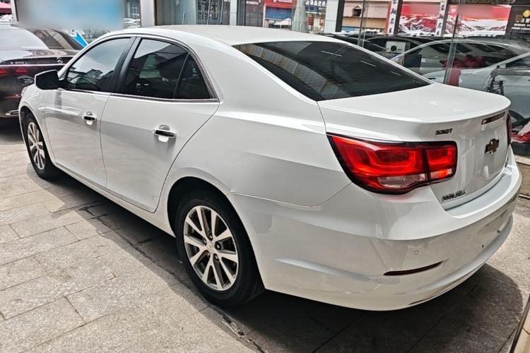 Used Chevrolet Malibu 2017 1.5T Automatic Luxury Edition Rear Left 45 Deg