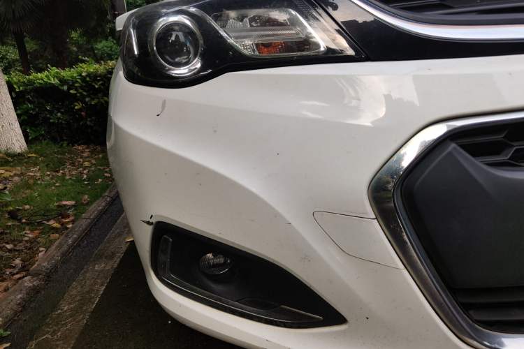 Used Chevrolet Malibu 2017 1.5T Automatic Comfort Edition Right Front Headlight