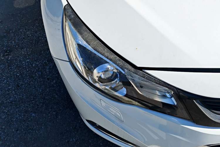 Used Chevrolet Malibu 2017 1.5T Automatic Luxury Edition Right Front Headlight