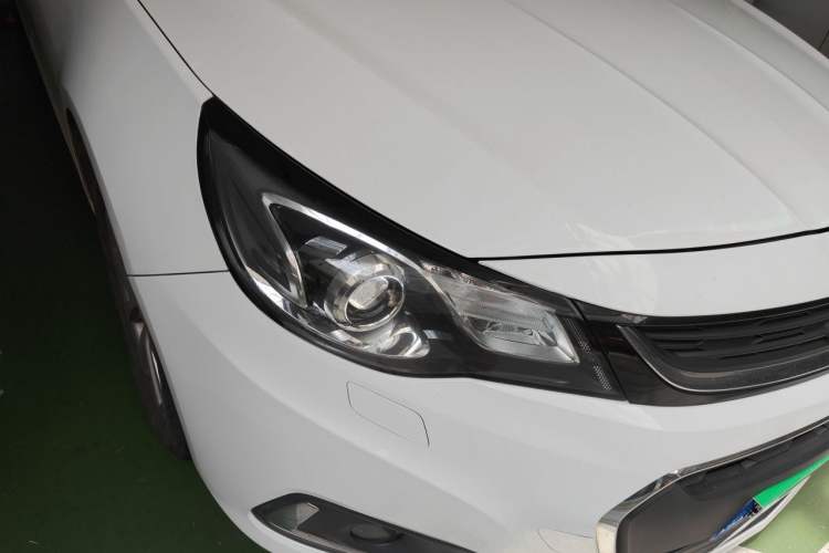 Used Chevrolet Malibu 2017 1.5T Automatic Luxury Edition Right Front Headlight