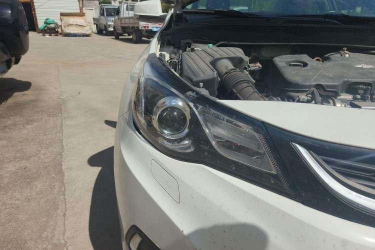 Used Chevrolet Malibu 2017 1.5T Automatic Luxury Edition Right Front Headlight