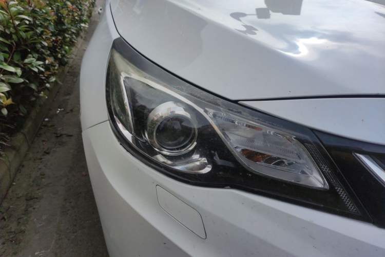 Used Chevrolet Malibu 2017 1.5T Automatic Flagship Edition Right Front Headlight