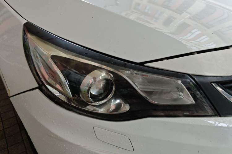 Used Chevrolet Malibu 2017 1.5T Automatic Luxury Edition Right Front Headlight