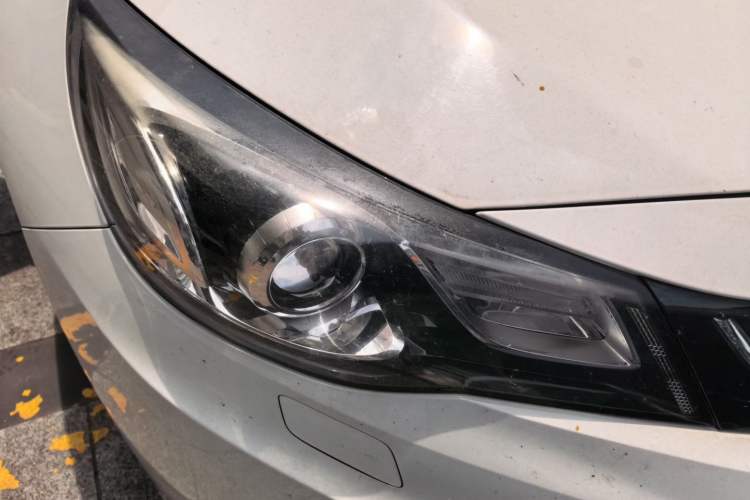 Used Chevrolet Malibu 2017 1.5T Automatic Luxury Edition Right Front Headlight