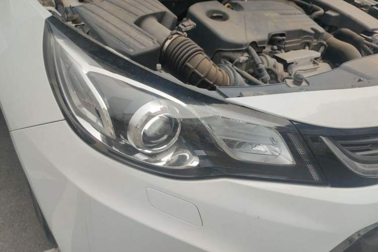 Used Chevrolet Malibu 2017 1.5T Automatic Luxury Edition Right Front Headlight