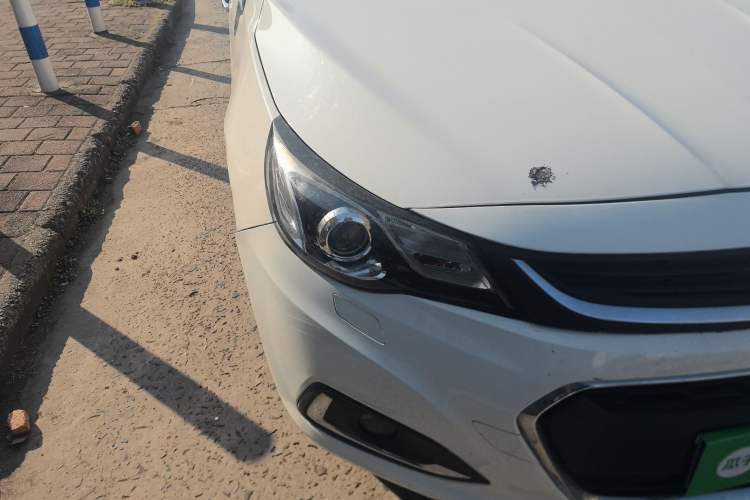 Used Chevrolet Malibu 2017 1.5T Automatic Luxury Edition Right Front Headlight