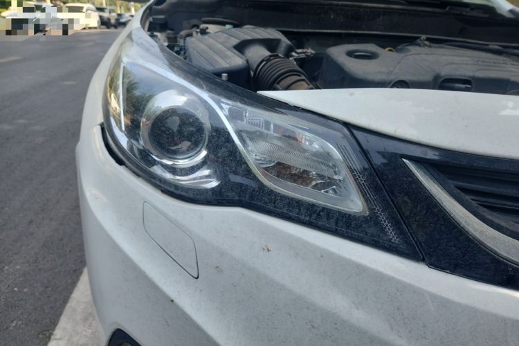 Used Chevrolet Malibu 2017 1.5T Automatic Luxury Edition Right Front Headlight