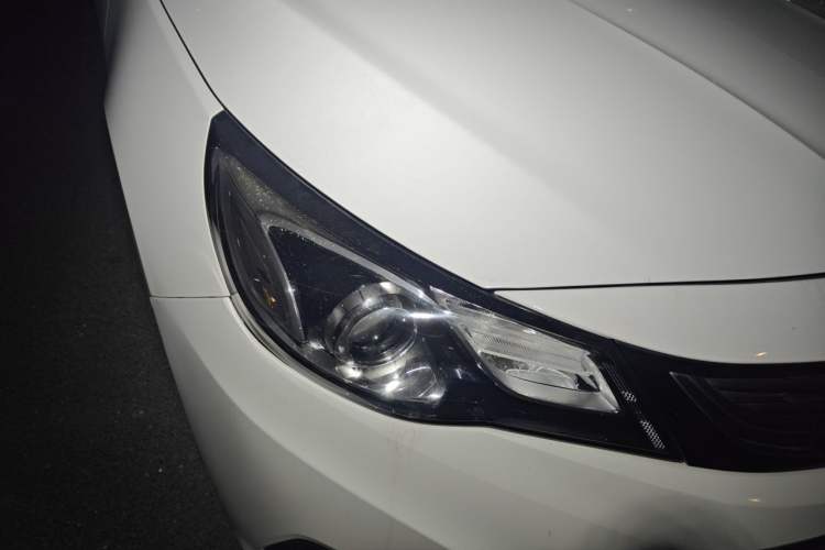 Used Chevrolet Malibu 2017 1.5T Automatic Comfort Edition Right Front Headlight