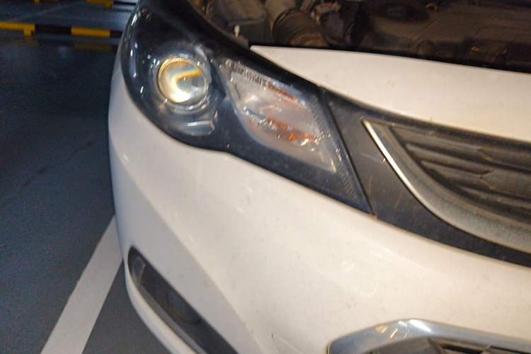 Used Chevrolet Malibu 2017 1.5T Automatic Comfort Edition Right Front Headlight