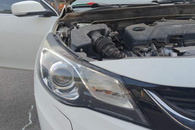 Used Chevrolet Malibu 2017 1.5T Automatic Luxury Edition Right Front Headlight
