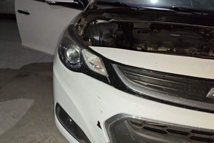 Used Chevrolet Malibu 2017 1.5T Automatic Luxury Edition Right Front Headlight