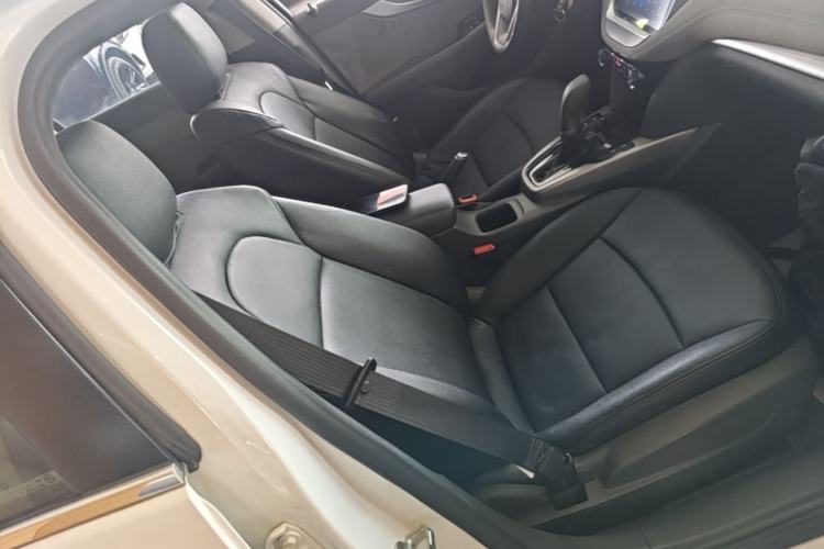Used Chevrolet Malibu 2017 1.5T Automatic Comfort Edition Right Front Seat