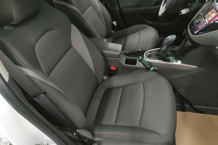 Used Chevrolet Malibu 2017 1.5T Automatic Comfort Edition Right Front Seat