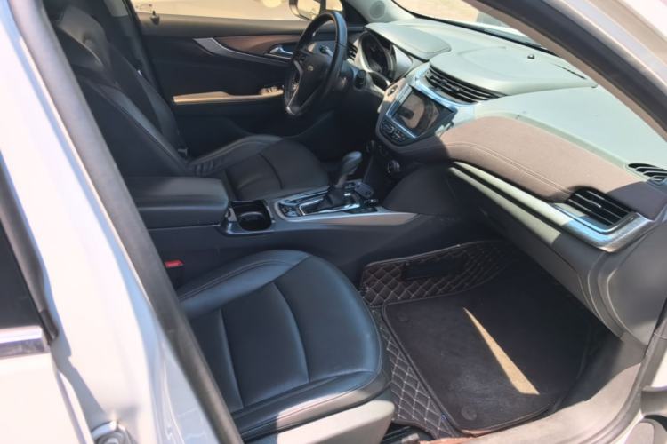 Used Chevrolet Malibu 2017 1.5T Automatic Luxury Edition Right Front Seat