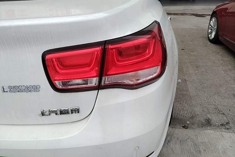 Used Chevrolet Malibu 2017 1.5T Automatic Luxury Edition Right Rear Taillight