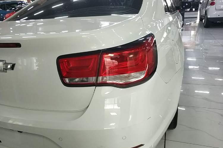 Used Chevrolet Malibu 2017 1.5T Automatic Luxury Edition Right Rear Taillight