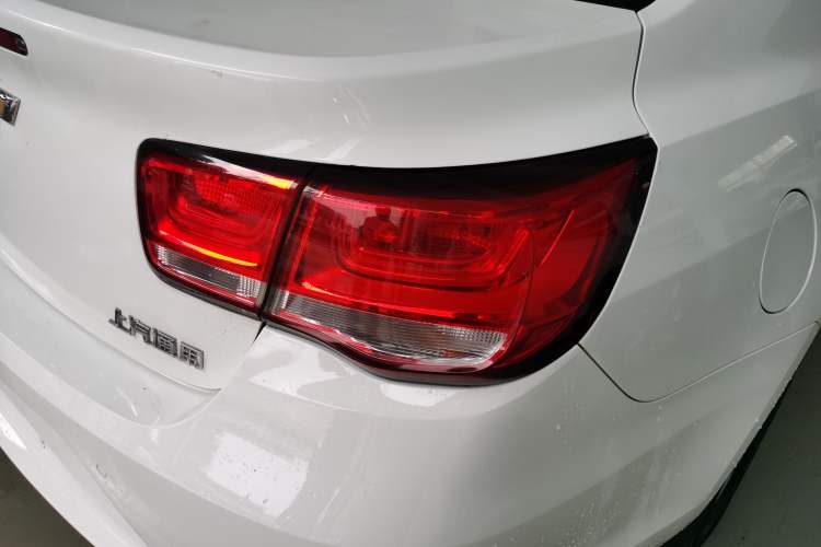 Used Chevrolet Malibu 2017 1.5T Automatic Comfort Edition Right Rear Taillight