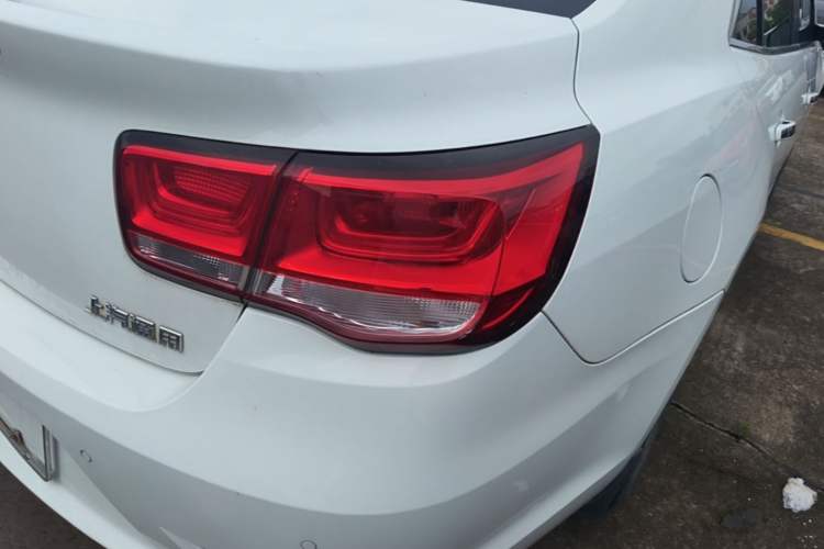Used Chevrolet Malibu 2017 1.5T Automatic Luxury Edition Right Rear Taillight