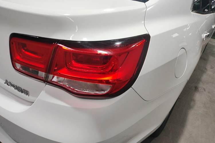 Used Chevrolet Malibu 2017 1.5T Automatic Luxury Edition Right Rear Taillight