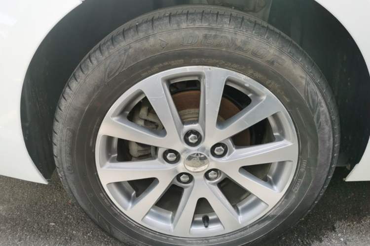 Used Chevrolet Malibu 2017 1.5T Automatic Luxury Edition Right Rear Wheel Hub