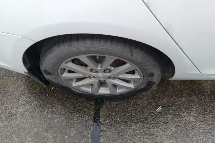 Used Chevrolet Malibu 2017 1.5T Automatic Luxury Edition Right Rear Wheel Hub