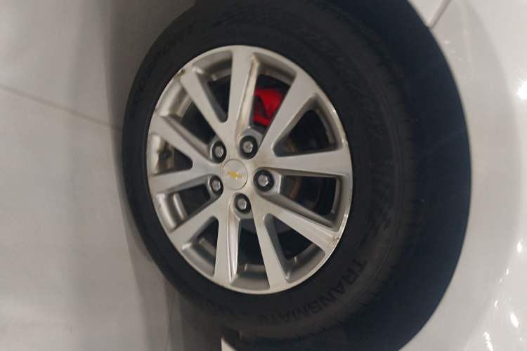 Used Chevrolet Malibu 2017 1.5T Automatic Luxury Edition Right Rear Wheel Hub