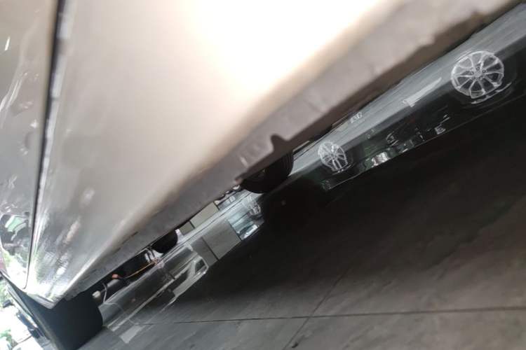 Used Chevrolet Malibu 2017 1.5T Automatic Comfort Edition Right Side Sill
