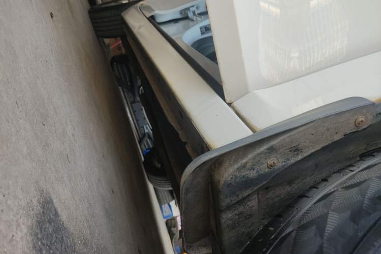 Used Chevrolet Malibu 2017 1.5T Automatic Luxury Edition Right Side Sill