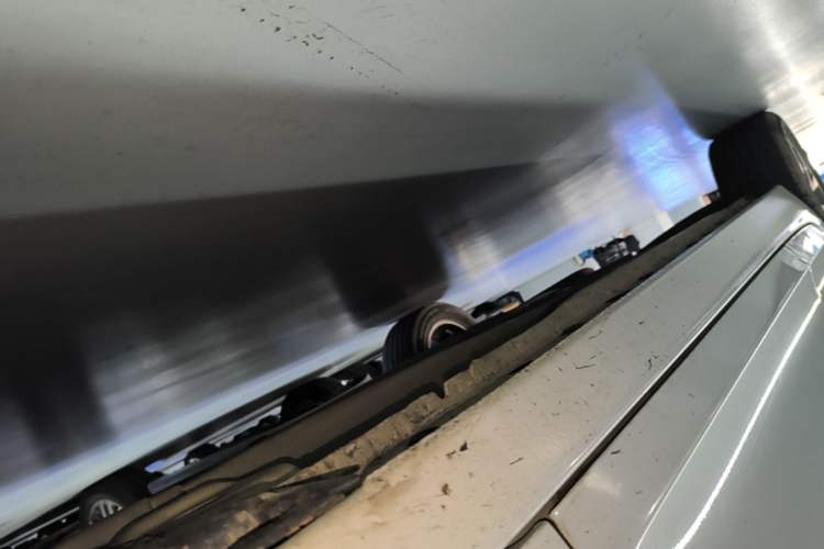 Used Chevrolet Malibu 2017 1.5T Automatic Luxury Edition Right Side Sill