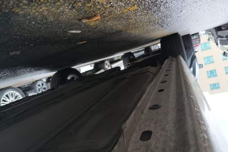 Used Chevrolet Malibu 2017 1.5T Automatic Luxury Edition Right Side Sill
