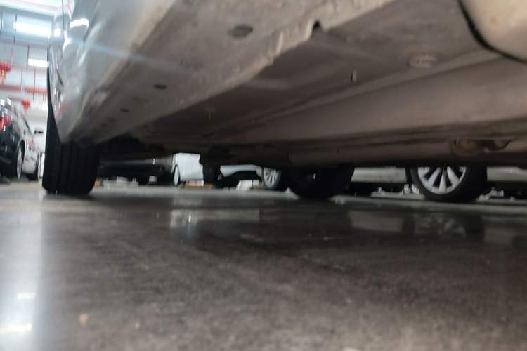 Used Chevrolet Malibu 2017 1.5T Automatic Luxury Edition Right Side Sill