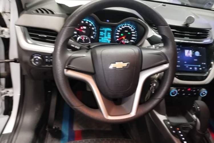 Used Chevrolet Malibu 2017 1.5T Automatic Comfort Edition Steering Wheel