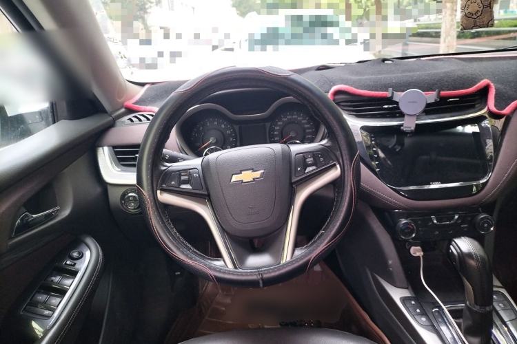 Used Chevrolet Malibu 2017 1.5T Automatic Luxury Edition Steering Wheel