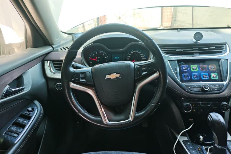 Used Chevrolet Malibu 2017 1.5T Automatic Luxury Edition Steering Wheel