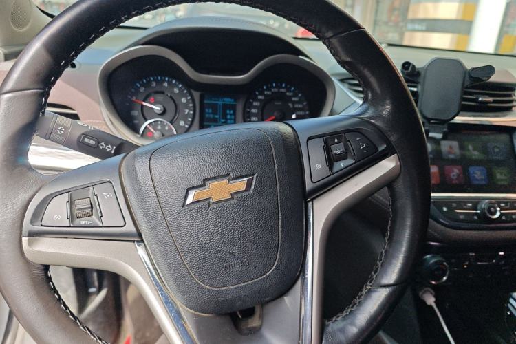 Used Chevrolet Malibu 2017 1.5T Automatic Luxury Edition Steering Wheel