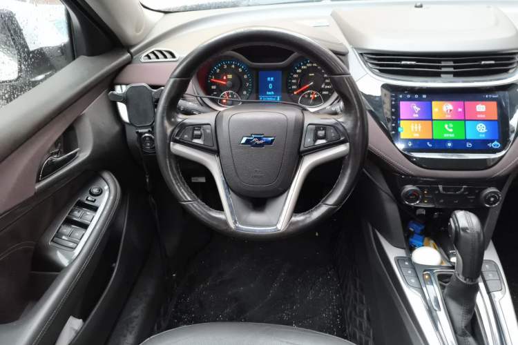 Used Chevrolet Malibu 2017 1.5T Automatic Luxury Edition Steering Wheel