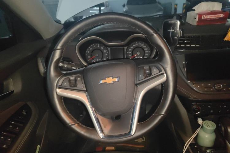 Used Chevrolet Malibu 2017 1.5T Automatic Luxury Edition Steering Wheel