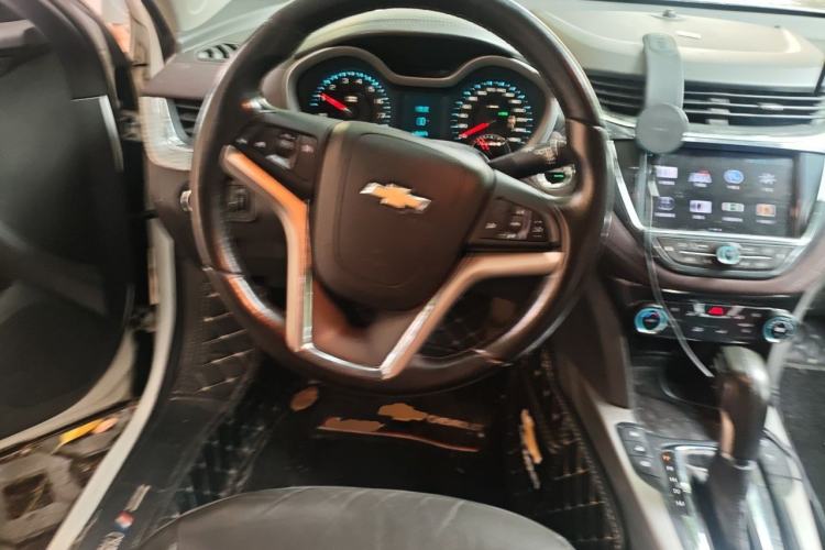 Used Chevrolet Malibu 2017 1.5T Automatic Luxury Edition Steering Wheel
