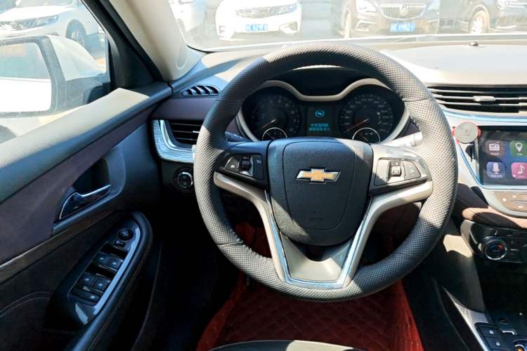 Used Chevrolet Malibu 2017 1.5T Automatic Luxury Edition Steering Wheel