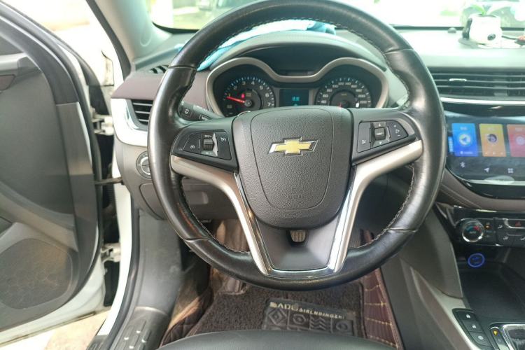 Used Chevrolet Malibu 2017 1.5T Automatic Luxury Edition Steering Wheel