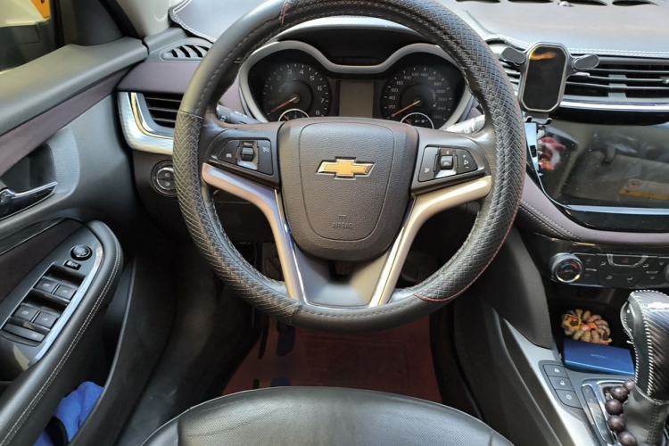 Used Chevrolet Malibu 2017 1.5T Automatic Luxury Edition Steering Wheel